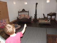 08-kid's_bedroom_and_school_and_meeting_room_and_church