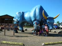 68-family_at_Paul_Bunyan_Land-Brainerd,MN