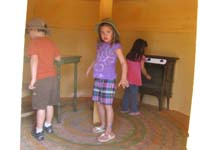75-inside_the_pumpkin_house
