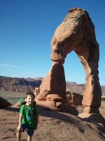 34-picture_Mommy_took-Kenny_and_Delicate_Arch