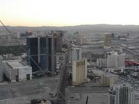 23-Las_Vegas_Strip_view_from_Stratosphere_at_sunset