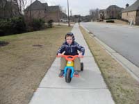 15-Kenny_likes_the_big_wheel