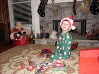 32-Kenny_opens_his_presents