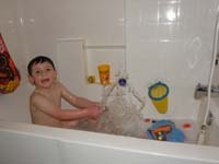 10-bathtub_fun