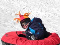 31-hard_to_get_a_good_shot_while_he_slides_past_Daddy