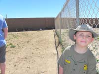 17-went_on_an_extra_tour_of_the_kangaroo_area-Kenny_and_kangaroos_in_background