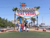 35-family_at_Welcome_to_Fabulous_Las_Vegas_sign-Daddy_Mommy_Poppy_Baba_Cristy_Jeff_Kenny_Leyna_Brooke