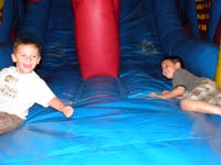 15-Kenny_and_Travis