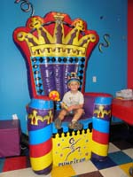 33-birthday_boy-Kenny's_the_king_for_the_day