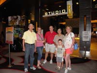 05-M_Resort_buffet_time-Poppy_Mommy_Grandpa_Duke_Baba_Grammy_Kenny