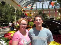 10-Mommy_and_Daddy_at_Bellagio_Conservatory