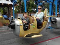 46-Kenny_and_Mommy_enjoy_the_Cargo_Ace_airplane_ride