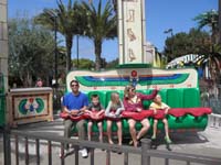 47-Daddy_and_Kenny_on_the_Beetle_Bounce