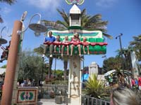 49-Daddy_and_Kenny_on_the_Beetle_Bounce