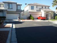 05-Daddy_working_with_Kenny_at_home_to_ride_without_training_wheels