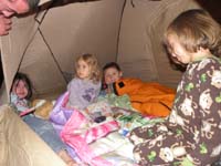 19-Kenny_and_Beeja_slept_in_tent_together-she_got_scared_exiting_at_0230-Kenny_slept_by_himself_not_scared