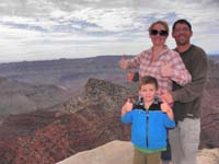 28-family_gives_thumbs_up_to_view