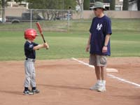 15-hold_your_arm_straight_and_swing_level