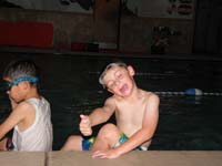 16-Kenny_gives_thumbs_up-he's_having_fun