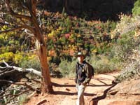 48-Daddy_and_fall_colors