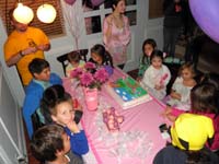 24-all_the_kids_at_the_table_ready_to_blow_out_the_candles