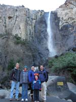 04-family_at_Bridalveil_Fall