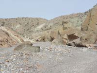 06-pretty_rocks_in_the_wash