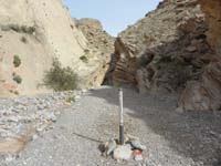 23-new_sign_post_at_entrance_to_Anniversary_Narrows