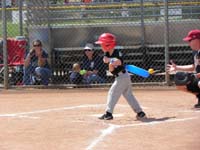 25-Kenny_swings_and_misses