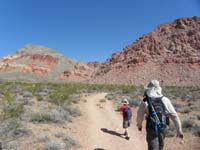 03-Kenny_and_Poppy_on_the_trail