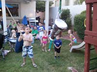 54-Kenny_is_the_last_one_to_whack_the_pinata