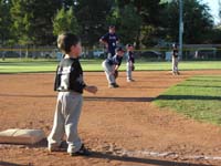 27-cute_picture_of_Ryan_on_third_base-Alex_on_second_base