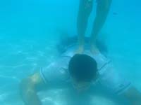 31-Poppy_took_this_photo_of_Kenny_standing_on_Daddy_while_underwater