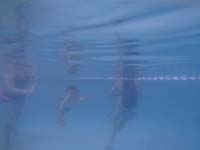 42-Kenny_swimming