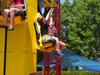 51-Kenny_and_Sierra_are_working_hard_to_pull_rope