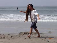 18-monster_Daddy_comes_out_from_the_ocean-Daddy_found_seaweed_to_use_as_a_hat