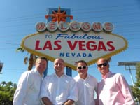 31-Tommy_and_his_buddies_in_front_of_Las_Vegas_Sign
