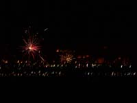 14-lots_of_neat_'illegal'_fireworks