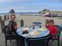 32-excellent_lunch_with_amazing_view