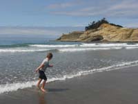 39-Kenny_had_a_lot_of_fun_playing_in_the_water