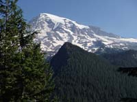 08-Kenny's_picture-Mount_Rainier_zoomed
