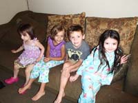 18-Kenny_hanging_out_with_his_'girlfriends'-Zoe_and_Beeja