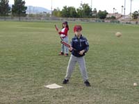22-ready_for_the_ball_to_bunt