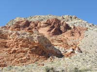 63-looking_back_at_New_Peak-very_neat_sandstone_layer_below_limestone-next_route_idea_in_future