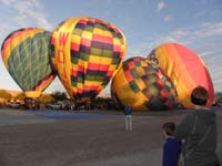 08-admiring_the_balloons_getting_bigger