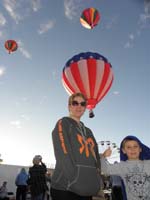 20-Mommy_and_Kenny_are_happy_the_balloons_are_in_the_air