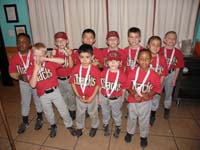 33-picture_of_team_showing_off_their_season_ending_ribbon
