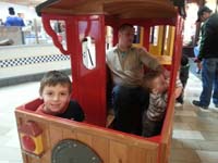 18-Kenny,Tommy,Wade_in_train