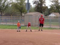 27-Kenny_on_first_base