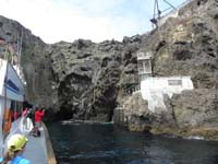 017-approaching_the_inlet_to_get_off_the_boat